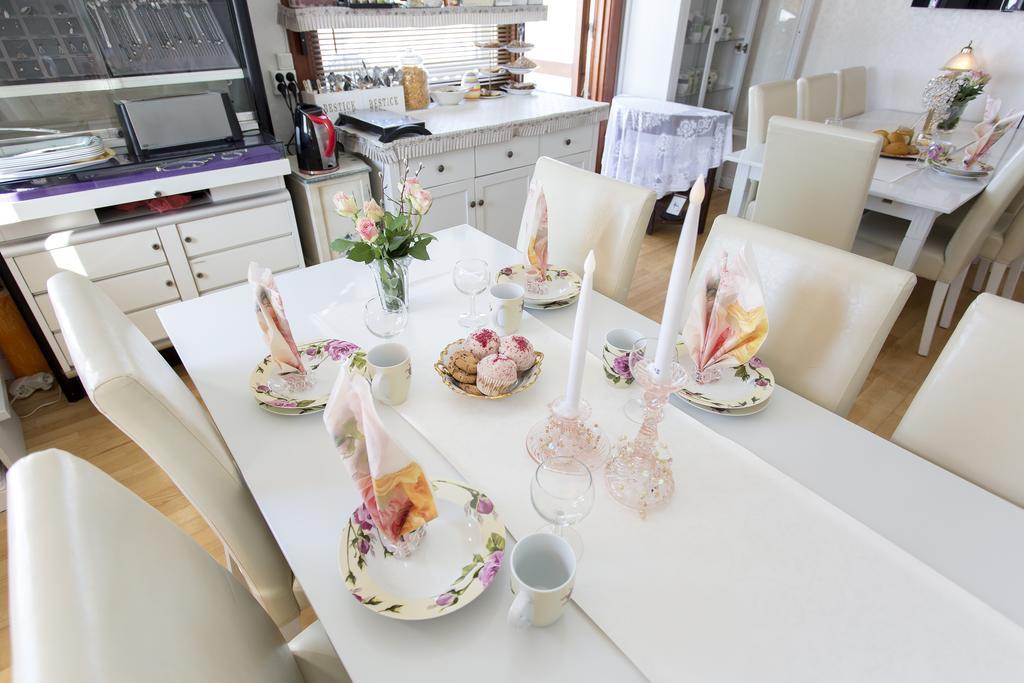 Gaellivare Bed & Breakfast Экстерьер фото